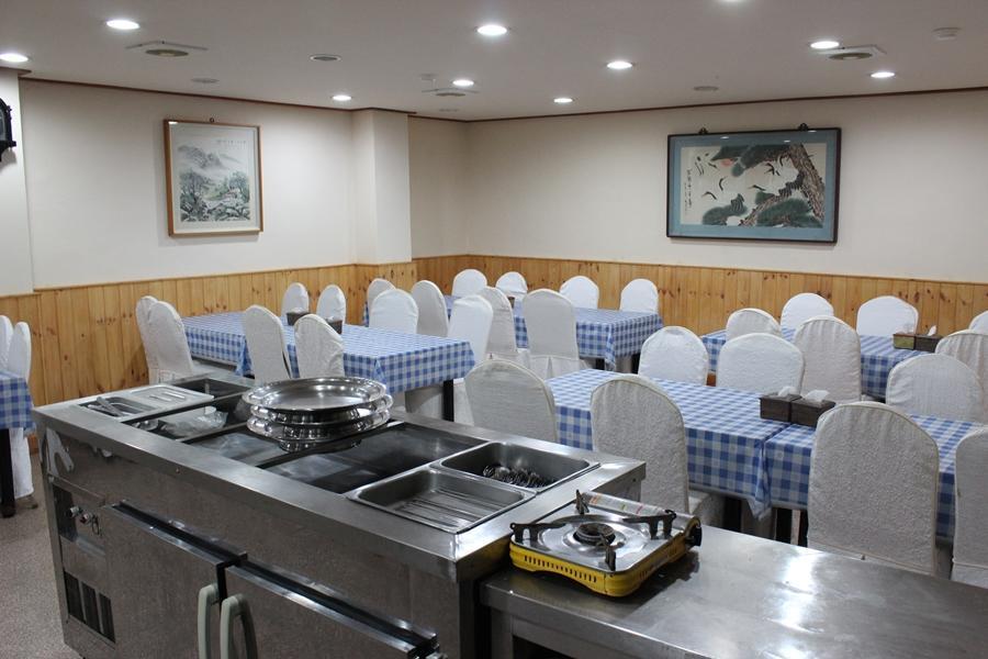 Hyundai Tourist Hotel 済州市 エクステリア 写真